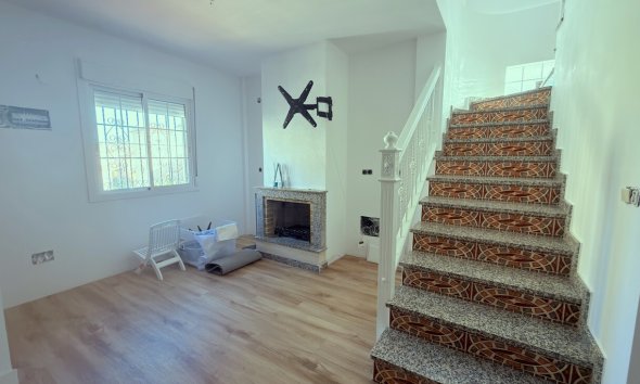 Revente - Semi Detached -
El Galan - Inland
