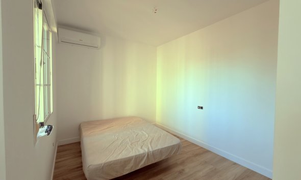 Revente - Semi Detached -
El Galan - Inland