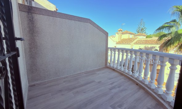 Revente - Semi Detached -
El Galan - Inland