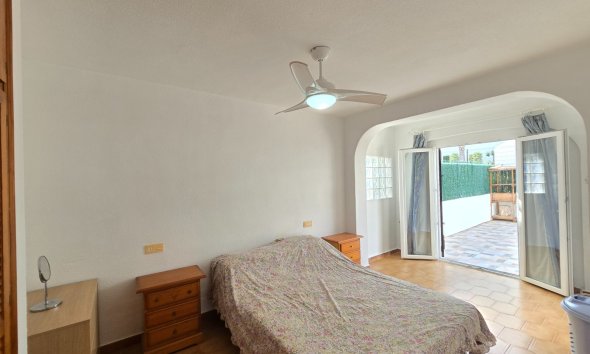 Revente - Town House -
Villamartin - Costa Blanca