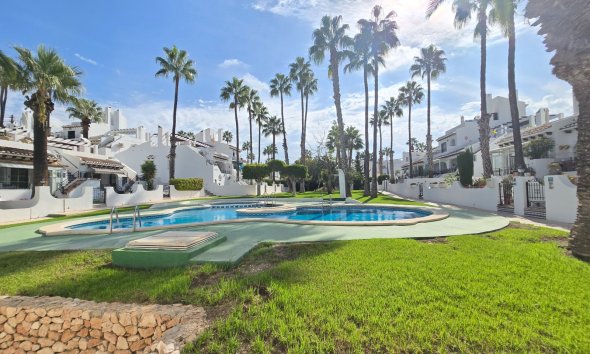 Revente - Town House -
Villamartin - Costa Blanca