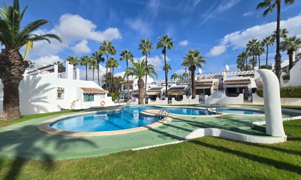 Revente - Town House -
Villamartin - Costa Blanca