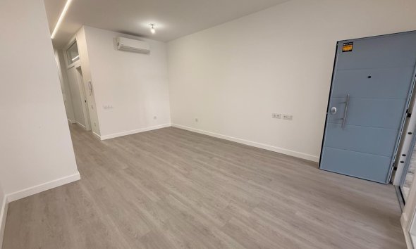 Revente - Apartment -
Torrevieja - Playa del Cura