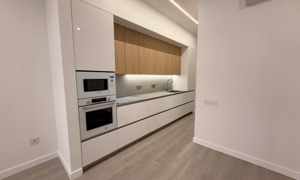 Revente - Apartment -
Torrevieja - Playa del Cura