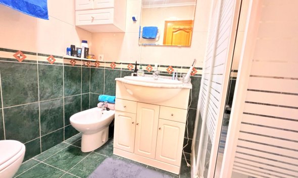 Revente - Apartment -
Torrevieja - Centro - Muelle Pesquero