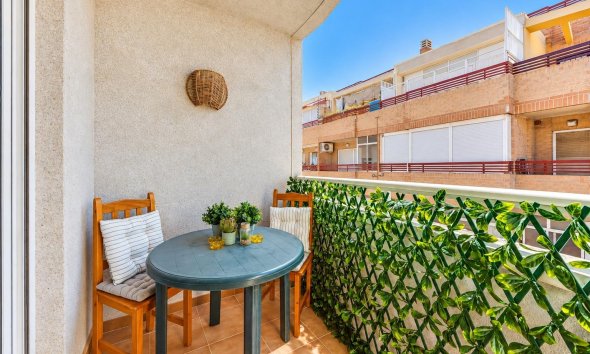 Revente - Apartment -
Torrevieja - Centro