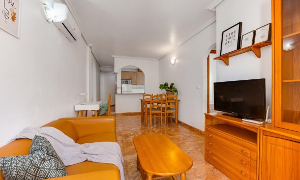Revente - Apartment -
Torrevieja - Centro