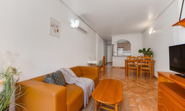 Revente - Apartment -
Torrevieja - Centro