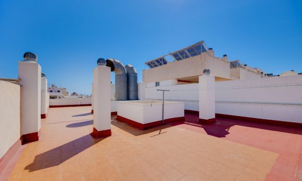 Revente - Apartment -
Torrevieja - Centro