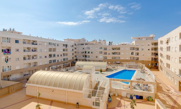 Revente - Apartment -
Torrevieja - Centro