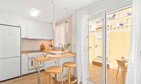 Revente - Town House -
Villamartin - Costa Blanca