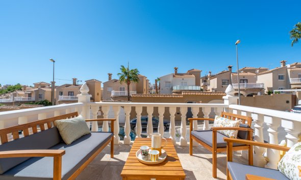 Revente - Town House -
Villamartin - Costa Blanca