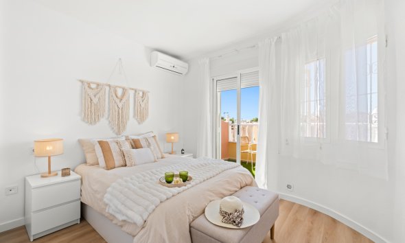 Revente - Town House -
Villamartin - Costa Blanca