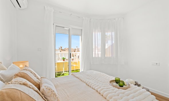 Revente - Town House -
Villamartin - Costa Blanca