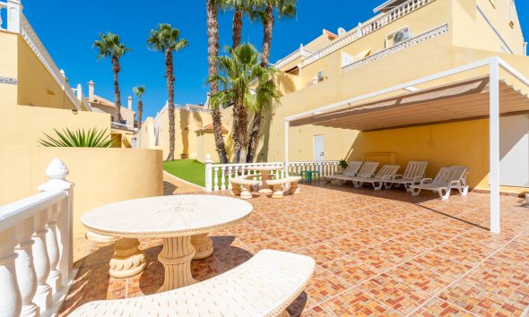 Revente - Town House -
Villamartin - Costa Blanca