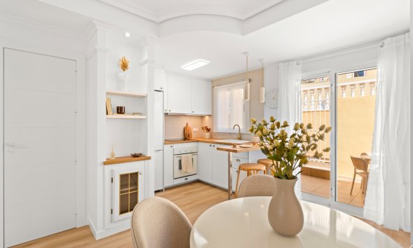 Revente - Town House -
Villamartin - Costa Blanca