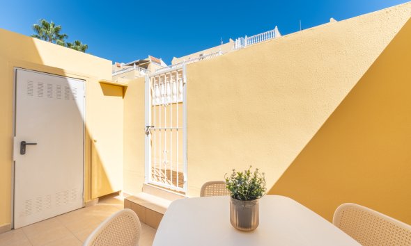Revente - Town House -
Villamartin - Costa Blanca