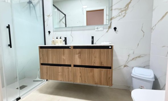 Revente - Duplex -
Torrevieja - Playa De Los Naufragos