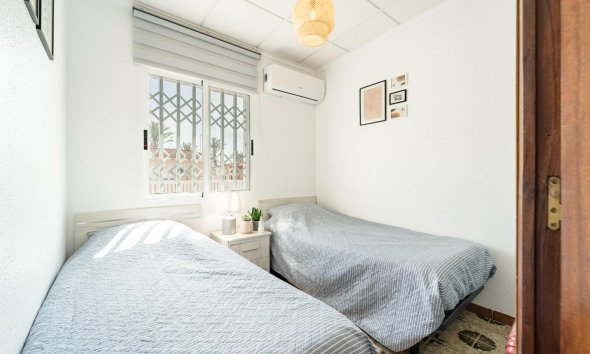 Revente - Duplex -
Torrevieja - Playa De Los Naufragos