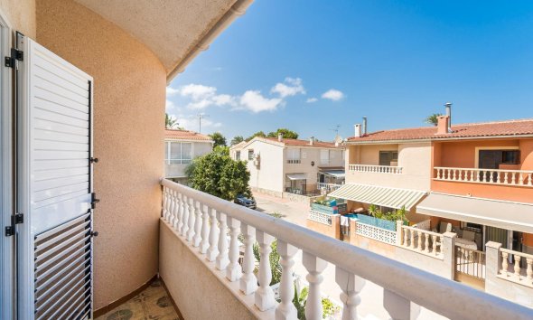 Revente - Duplex -
Torrevieja - Playa De Los Naufragos