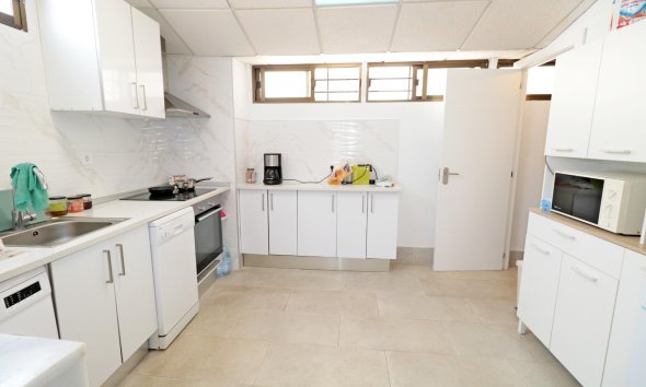 Revente - Town House -
Torrevieja - Playa De Los Naufragos