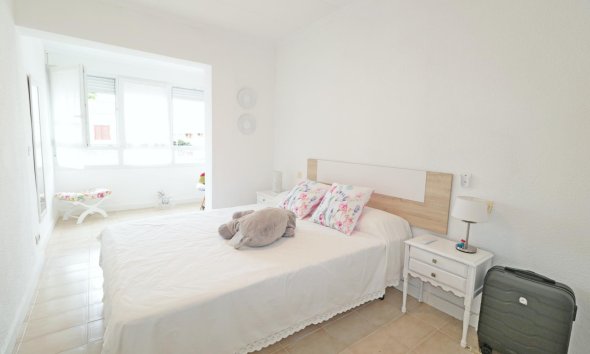 Revente - Town House -
Torrevieja - Playa De Los Naufragos