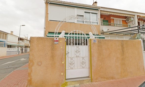 Revente - Town House -
Torrevieja - Playa De Los Naufragos