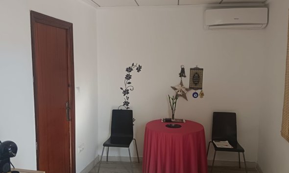 Reventa - Town House -
Salinas - Inland