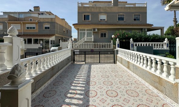 Reventa - Town House -
Orihuela Costa - Costa Blanca