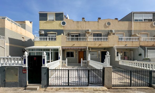 Reventa - Town House -
Orihuela Costa - Costa Blanca