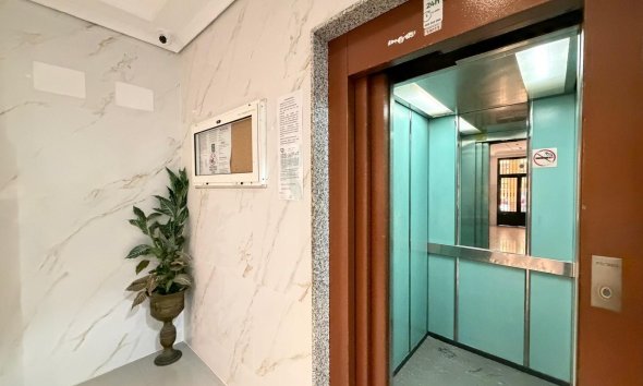 Reventa - Apartment -
Torrevieja - Parque de las Naciones