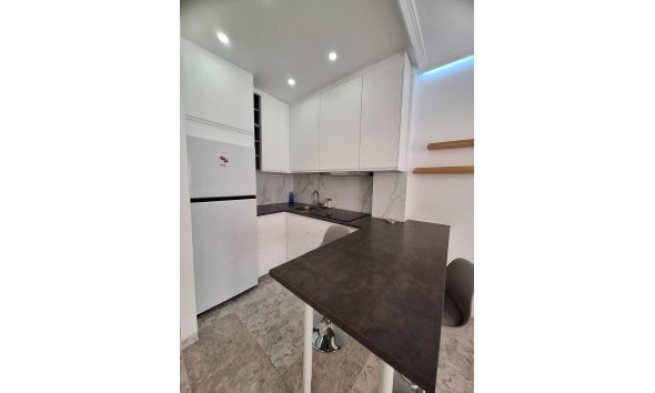 Reventa - Apartment -
Torrevieja - Nueva Torrevieja