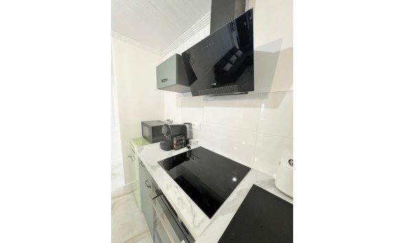 Reventa - Apartment -
Torrevieja - Centro