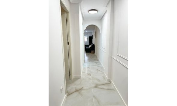 Reventa - Apartment -
Torrevieja - Centro