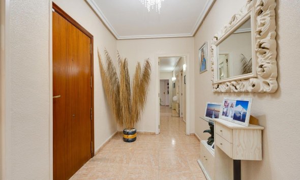 Reventa - Apartment -
Torrevieja - Centro