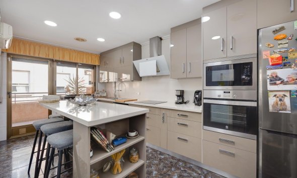 Reventa - Apartment -
Torrevieja - Centro