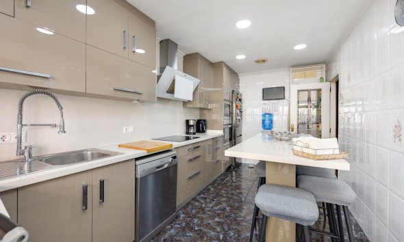 Reventa - Apartment -
Torrevieja - Centro