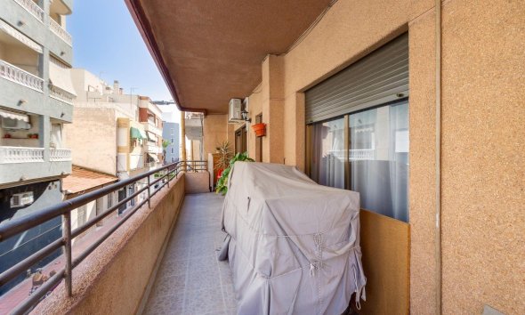 Reventa - Apartment -
Torrevieja - Centro