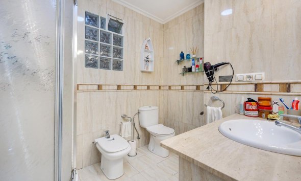 Reventa - Apartment -
Torrevieja - Centro