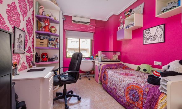 Reventa - Apartment -
Torrevieja - Centro