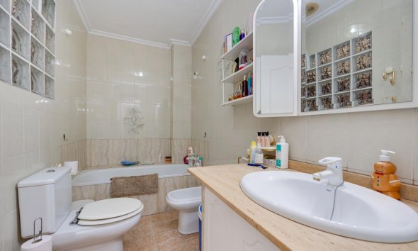 Reventa - Apartment -
Torrevieja - Centro