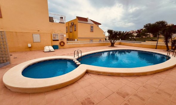 Resale - Apartment -
Villamartin - Costa Blanca