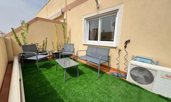 Revente - Attique -
Torrevieja - Centro