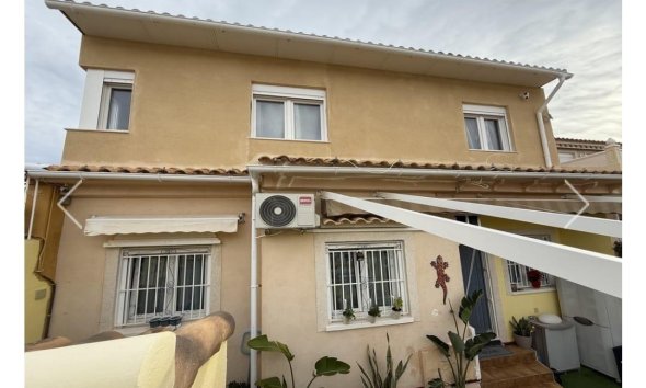 Revente - Town House -
Orihuela Costa - La Florida