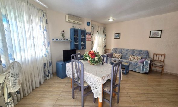 Resale - Apartment -
Torrevieja - Playa del Cura