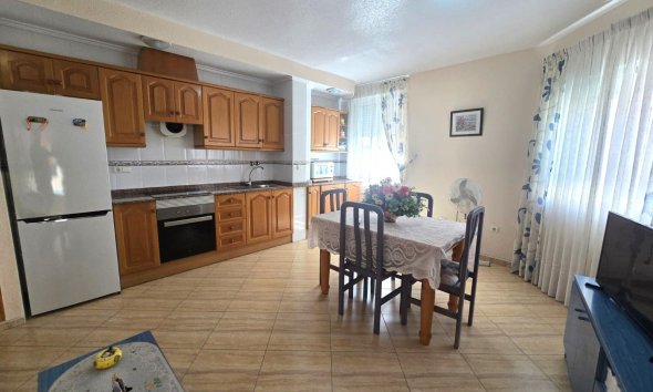 Resale - Apartment -
Torrevieja - Playa del Cura