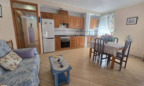 Resale - Apartment -
Torrevieja - Playa del Cura