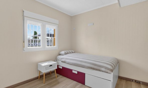 Resale - Town House -
Torrevieja - Costa Blanca