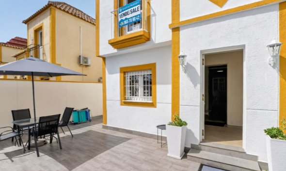 Resale - Town House -
Torrevieja - Costa Blanca