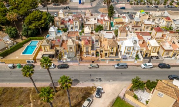 Resale - Town House -
Torrevieja - Costa Blanca